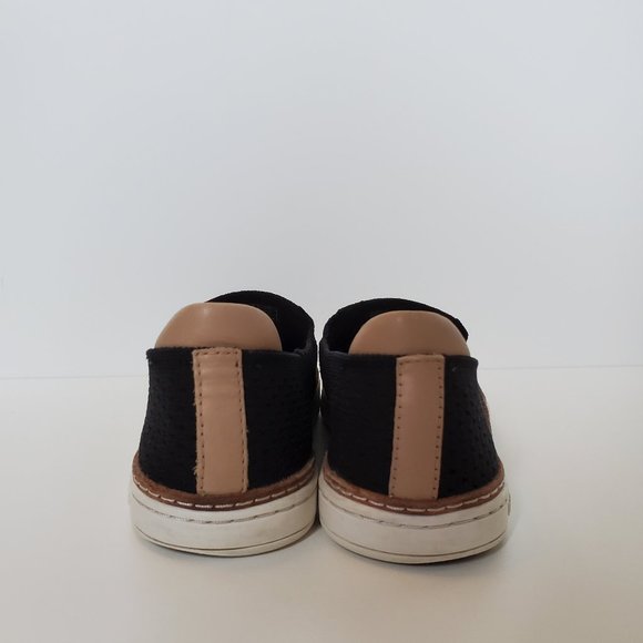 UGG | Size 5 | Alameda Sammy Slip-On Sneaker | Black - Picture 10 of 10